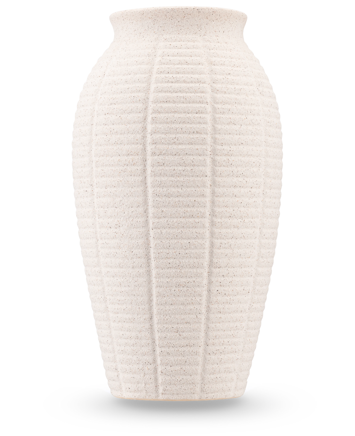 Le Vase Wild Petal 26 cm beige est un vase haut en céramique structurée aux nervures verticales et au bord légèrement évasé, sur un fond uni blanc.
