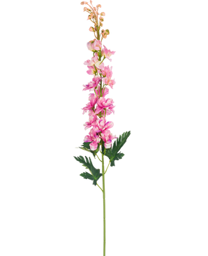 Une seule fleur artificielle Delphinium rose de 79 cm avec des feuilles vertes profondément lobées, isolées sur un fond blanc.