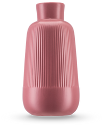 Le Vase Notes 25 cm vieux rose a une finition en céramique mate, un corps large, un col étroit et des nervures verticales au sommet. La base ronde lisse et le design minimaliste le rendent idéal pour présenter des fleurs en soie.