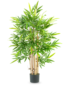 La Plante Artificielle Bambou 120 cm est un grand bambou en pot avec plusieurs fines tiges jaunâtres et de nombreuses feuilles vertes longues et étroites, sur un fond blanc uni.