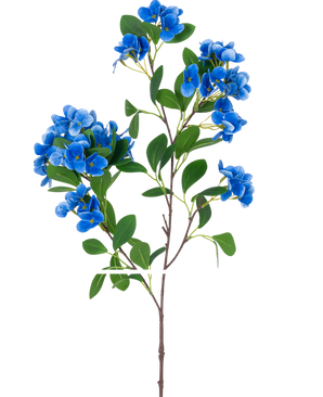 De Kunstbloem Sneeuwbal Real Touch Blauw 80 cm heeft een enkele steel met verschillende trossen levendige blauwe bloemen en weelderige groene bladeren, tegen een effen witte achtergrond.