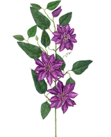 La fleur artificielle Clématite grande 81 cm violette a trois grandes fleurs violettes, des feuilles vertes, des vrilles bouclées et un bourgeon fermé sur une seule tige sur un fond blanc.
