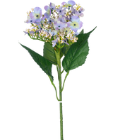 La fleur artificielle hortensia papillon 72 cm lilas clair est une tige artificielle unique avec des fleurs d'hortensia violet clair, des feuilles vertes et de petits bourgeons blancs, parfaite pour décorer n'importe quelle pièce.