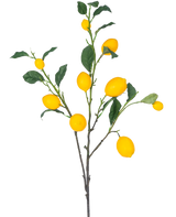 La Branche Artificielle Citron 104 cm jaune possède une branche avec plusieurs citrons jaune vif et des feuilles vertes sur fond blanc.