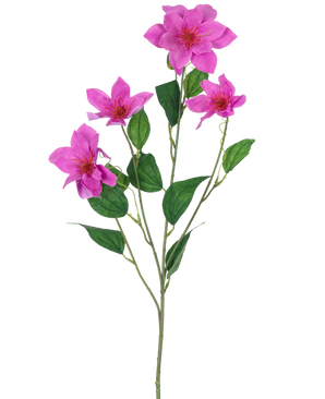 De Kunstclematis Real Touch Roze 88cm heeft een enkele groene stengel met meerdere takken, vijf levendige roze bloemen en verschillende ovale groene bladeren, allemaal prachtig gedetailleerd en geïsoleerd op een witte achtergrond.