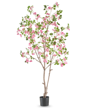 Le bougainvillier artificiel 210 cm est un grand arbre artificiel avec de fines branches brunes, des feuilles vertes et des bouquets de fleurs rose vif dans un simple pot noir sur fond blanc.