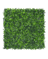 Le mélange de tapis de haie artificielle 50x50 cm présente un feuillage vert artificiel dense dans différentes nuances, soigneusement disposés pour créer un effet de mur végétal vibrant sur un fond blanc uni.