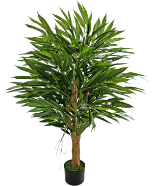 La Plante Artificielle Longfolia 120 cm est un grand arbre artificiel aux feuilles vertes élancées et au tronc marron, dans un pot noir avec de la mousse verte, sur un fond uni blanc.