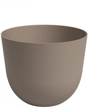 La Jardinière Havanna Ø20cm x H17cm est un pot de fleur uni, rond, de couleur marron clair, à la finition mate lisse et sans décorations visibles, présenté sur un fond blanc.
