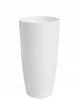 Le Planter Santorini est un grand vase cylindrique blanc (Ø27 cm x H40 cm) avec une finition lisse et brillante. Le vase se tient debout sur un fond blanc uni.