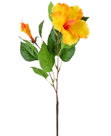La fleur artificielle Hibiscus 64 cm jaune a une seule tige avec des fleurs d'hibiscus jaune vif et des feuilles vertes, représentées sur un fond blanc.