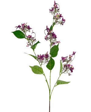 La Fleur Artificielle Hortensia Sauvage 86 cm violet possède une seule tige avec plusieurs bouquets de petites fleurs violettes et de feuilles vertes, isolées sur un fond blanc.