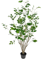 La plante artificielle Ficus 120 cm est une grande plante artificielle en pot avec de multiples tiges fines brunes et des feuilles vertes luxuriantes, dans un pot noir compact sur un fond blanc uni.