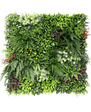 La Haie Artificielle Vibrant 100x100 cm UV possède un jardin vertical luxuriant avec des plantes vertes denses, des fougères et de petites fleurs blanches, violettes et jaunes en motif carré sur fond blanc.