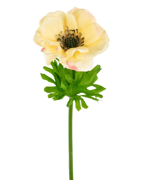 De Kunstanemoon Real Touch geel 52cm is een levensechte kunstanemoon met een lichtgele bloem, donker hart, lichtgroene diep gelobde bladeren en een lange groene steel, perfect voor decoratie en op een witte achtergrond.