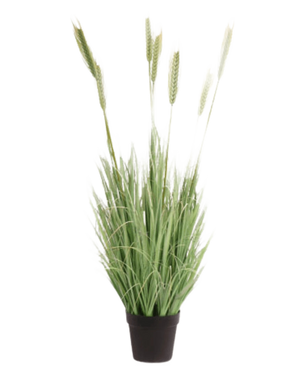 Le Gazon Artificiel Plante Vert 130 cm ignifuge possède de longues feuilles vertes fines et de longues tiges ressemblant à du blé dans un petit pot noir, sur un fond blanc.