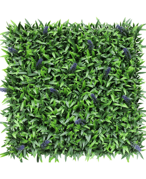 La Haie Artificielle Lavande 50x50 cm UV est un panneau carré de feuilles vertes artificielles avec de petits bouquets de fleurs de lavande violettes, représentées d'en haut sur un fond blanc.